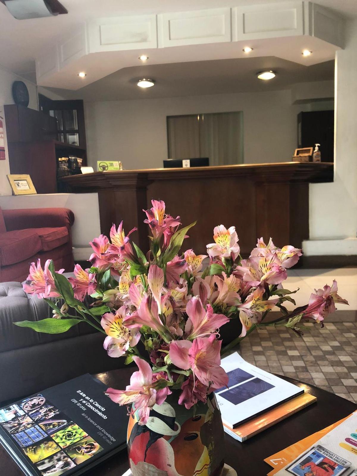 Filatelia Suites & Travel Quito Exterior foto